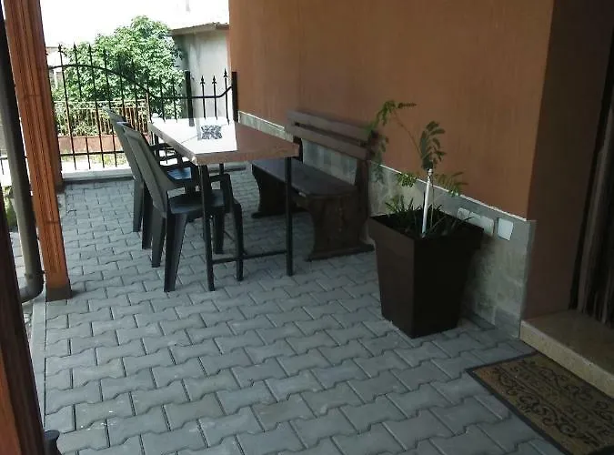 Къща за гости нани